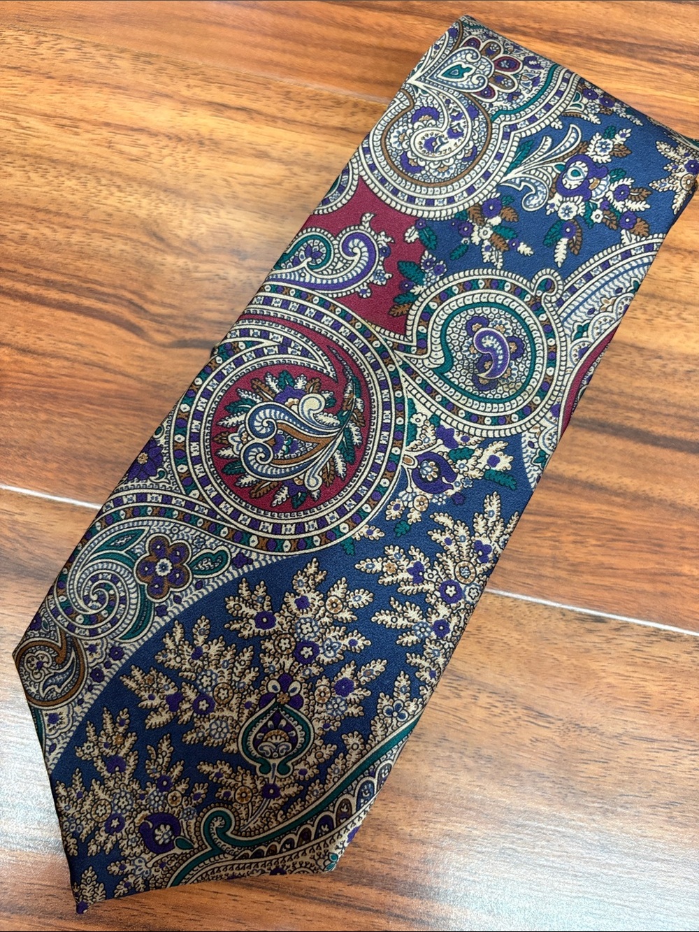 Guy Laroche Neck Tie Paisley Silk‎